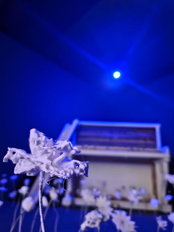 LullAIby (FlowerZ close up)